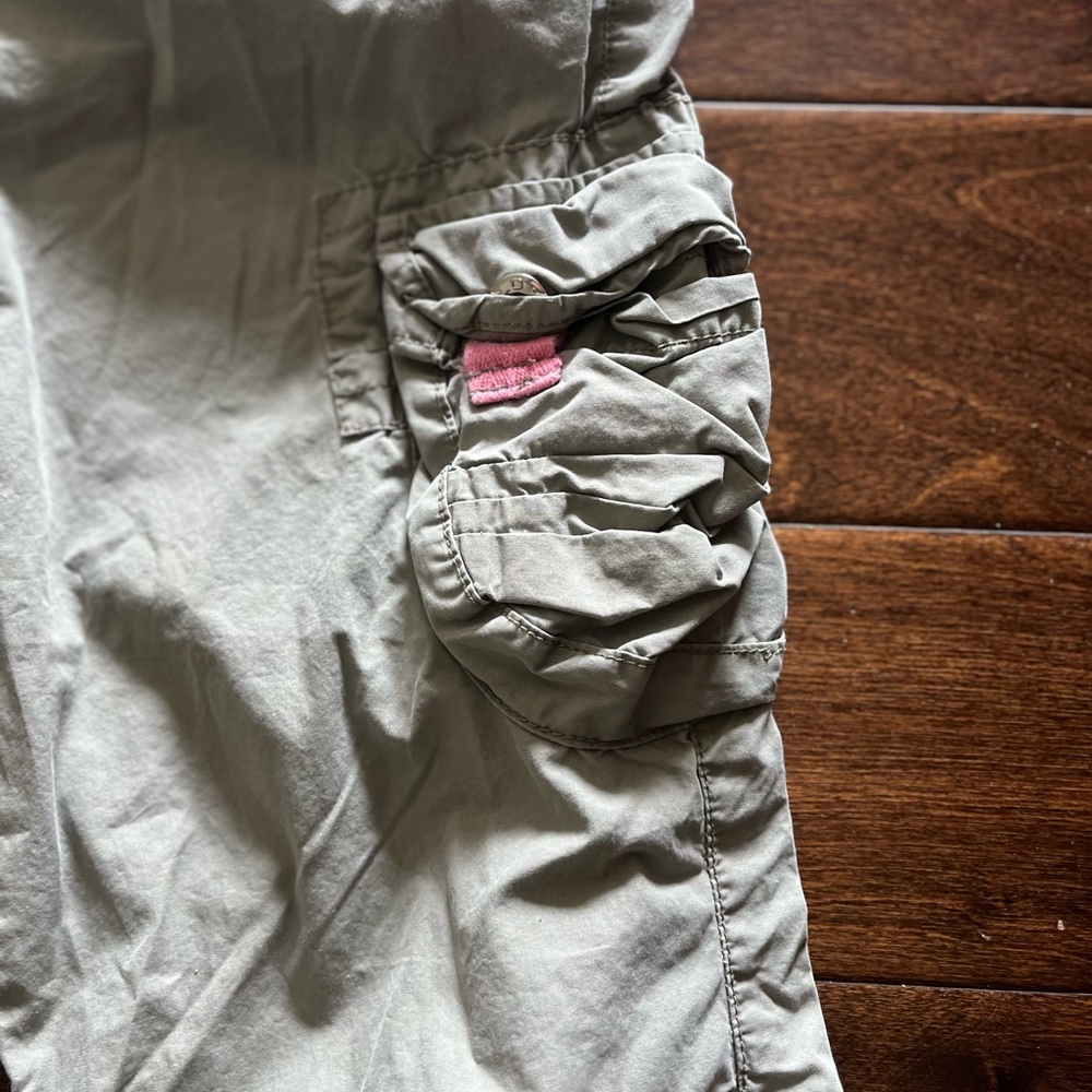 Green & Pink Capris Size 7 - Picture 6 of 7